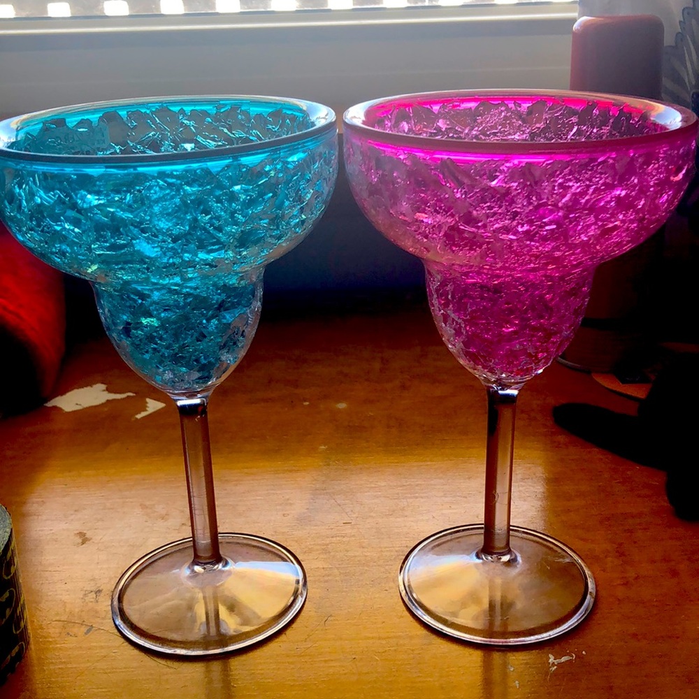 Drinking cups